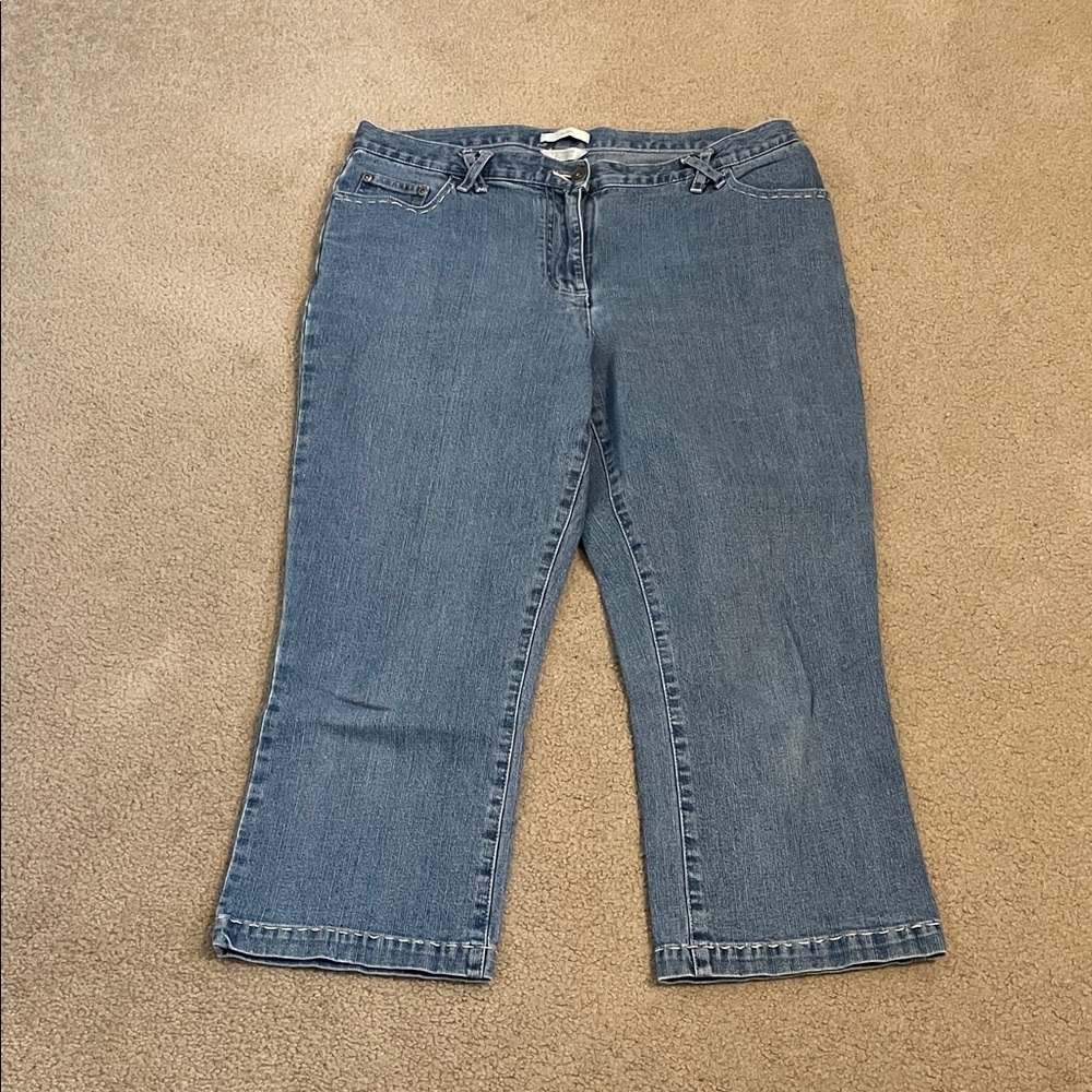 Christopher & Banks Women's Blue Denim Cropped Jeans Size 8 (Like New)